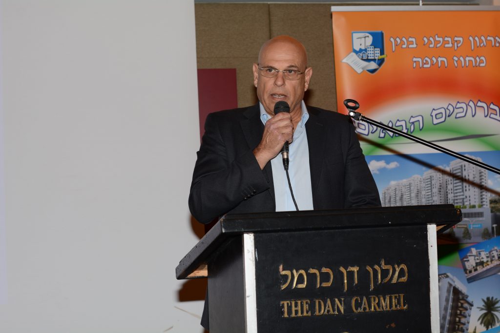 250 אלף משקי בית המתפרנסים מענף הנדלן