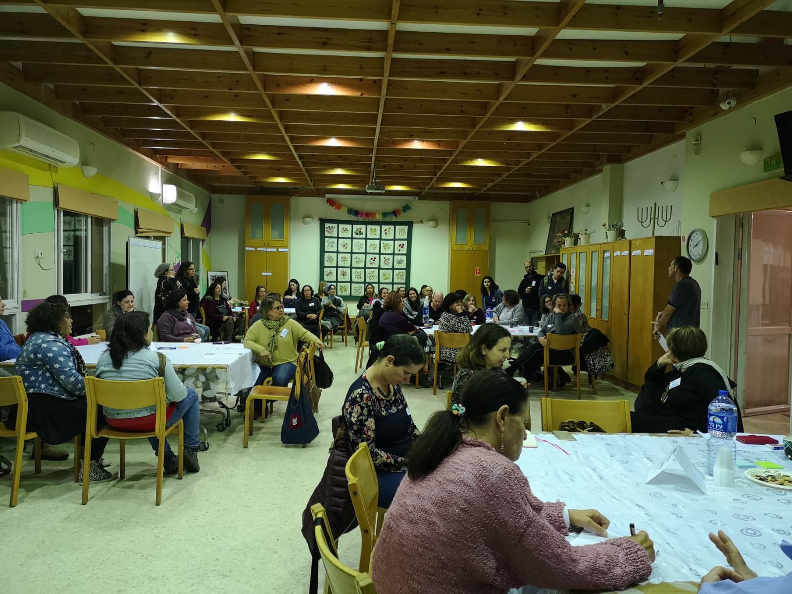 בקרית טבעון התכנס פורום החינוך המיוחד – מפגש למידה ושיתוף ב"שולחנות עגולים"