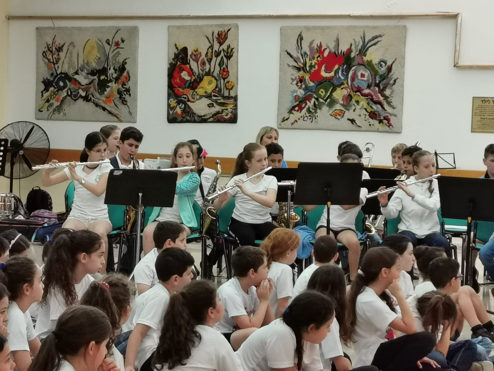 פרויקט מוזיקלי יישובי: קונצרט חגיגי של תלמידי בתי הספר היסודיים "רימונים" ו"נרקיסים" בקרית טבעון
