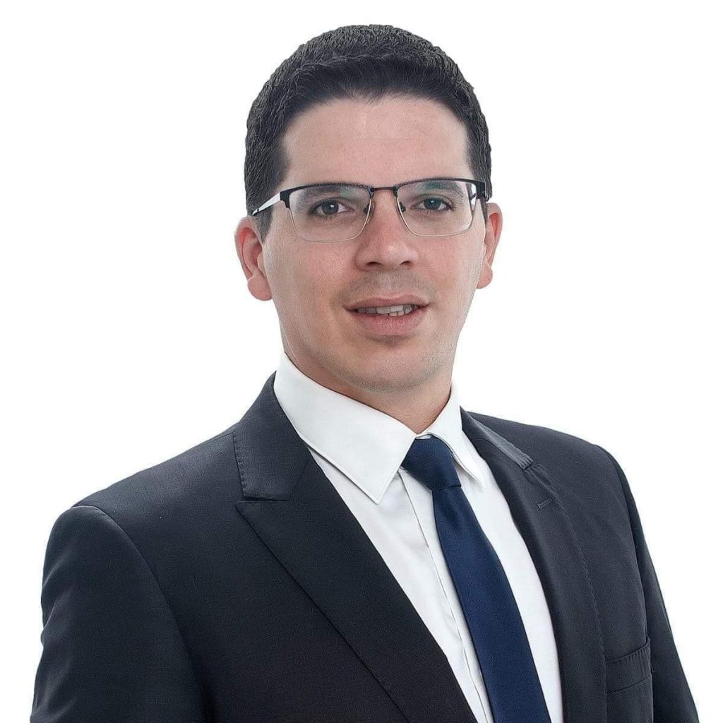 עיריית נשר מאיימת בקנס נגד גן עירייה בגין עשביה שלא נוכשה בכניסה לגן