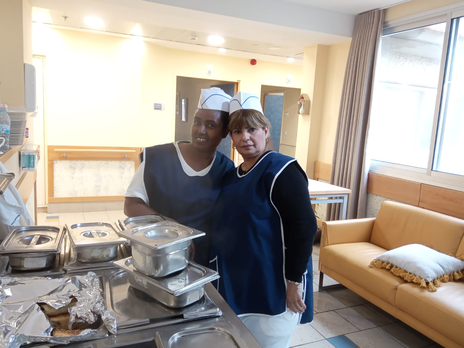 במסגרת יום המטפל בזקן הבינלאומי: בית האבות הספרדי יעצים ויוקיר את צוות המטפלים