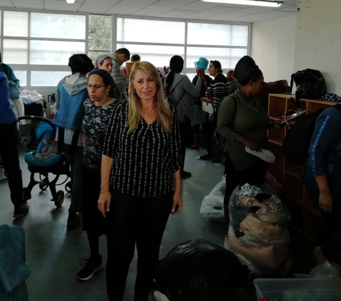 במבצע מיוחד של העדה היהודית הספרדית לקראת בחורף :  חולקו שמיכות ובגדים חדשים למשפחות נזקקות ובודדים
