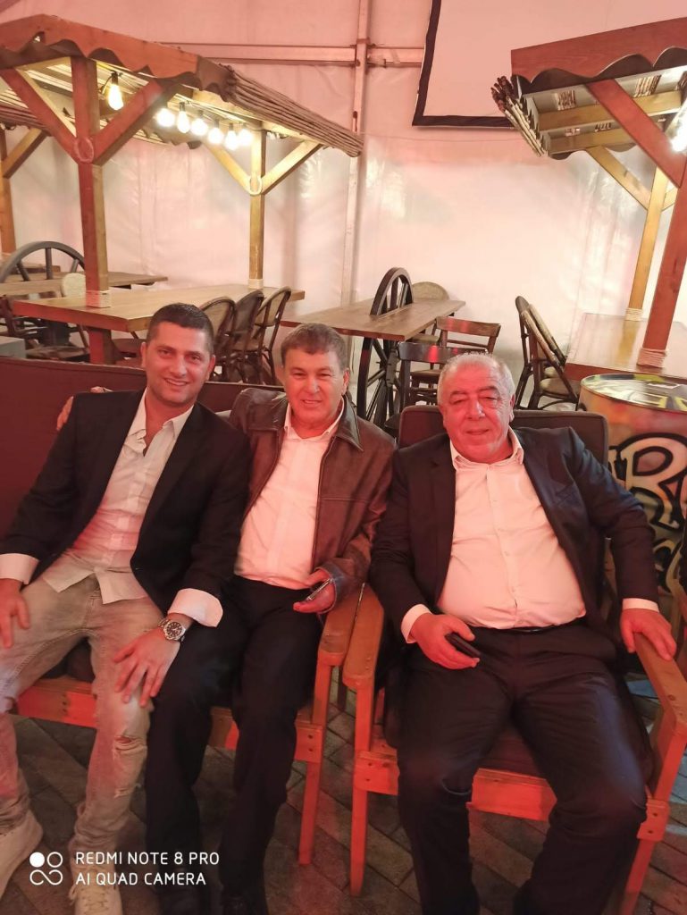 מי הגיע למסיבת ההפתעה ליום הולדת 40 של ראש העיר נשר
