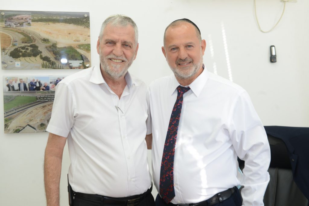 עו"ד עודד פלוס ממליץ להפוך את המקום למודל העתקה לכל בתי העלמין בארץ